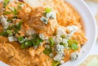 Creamy Slow Cooker Buffalo Chicken Dip