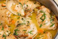 Tender Chicken in Creamy Sauce