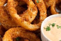 Crispy Air Fried Frozen Onion Rings with Bloomin’ Onion Dip