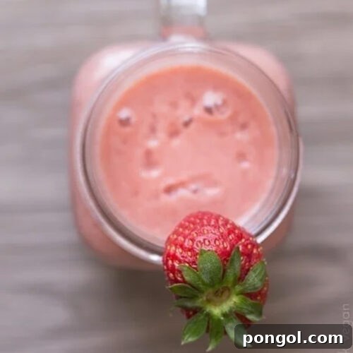 Flat Tummy Strawberry Banana Kombucha Chia Smoothie
