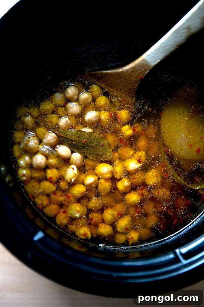 Vegetarian slow cooker chickpeas